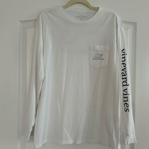 Vineyard Vines vintage whale t-shirt